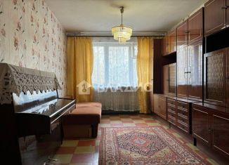 Трехкомнатная квартира в аренду, 68.2 м2, Дмитров, Советская улица, 1