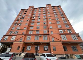 Продаю 2-ком. квартиру, 91.5 м2, Махачкала, улица Хаджи Булача, 26А, Ленинский район