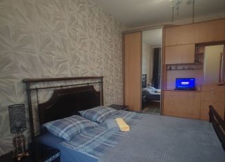 Сдаю 1-ком. квартиру, 30 м2, Белгород, улица Макаренко, 28