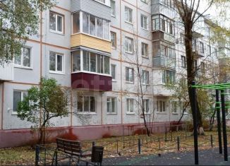 Продается трехкомнатная квартира, 55.4 м2, Брянск, улица Дружбы, 2