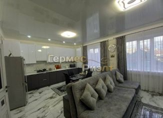 Продается 2-ком. квартира, 62 м2, Ессентуки, улица Луначарского, 29