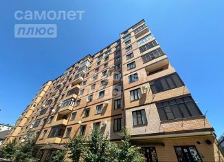 Продается 3-комнатная квартира, 98 м2, Грозный, улица А.А. Айдамирова, 135к2