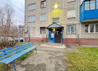 Продажа 2-комнатной квартиры, 45.2 м2, Кемеровская область, Ленинградский проспект, 15