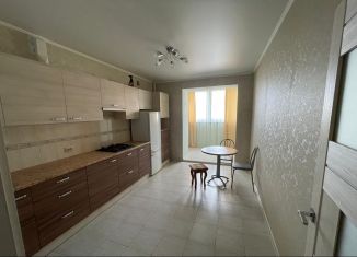 1-ком. квартира в аренду, 53 м2, Калужская область, улица Фомушина, 9