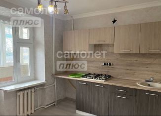 Продам 3-ком. квартиру, 65 м2, Грозный, Киевский переулок, 12