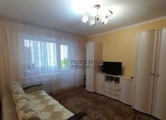 Продается 2-ком. квартира, 48 м2, Нижнекамск, проспект Шинников, 47