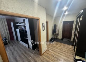 Продаю 2-ком. квартиру, 65 м2, Орловская область, Комсомольская улица, 310к1