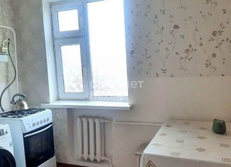 Продам 2-ком. квартиру, 43 м2, Грозный, улица Урицкого, 4А