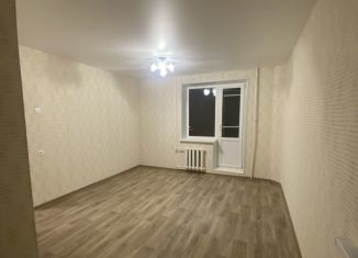 Продажа 1-комнатной квартиры, 37 м2, Волгоград, улица Константина Симонова, 31