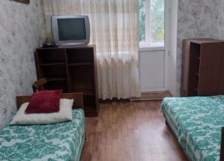 Сдача в аренду 2-ком. квартиры, 37 м2, Невинномысск, улица Менделеева, 35