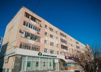 Продается 2-комнатная квартира, 48.7 м2, Комсомольск-на-Амуре, проспект Ленина, 18