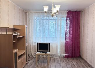 Сдается в аренду 1-комнатная квартира, 34 м2, Казань, улица Адоратского, 8