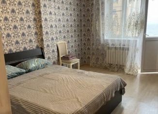 Сдается 2-ком. квартира, 80 м2, Дагестан, Мекегинская улица, 39