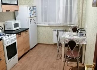 Сдается в аренду 2-комнатная квартира, 52 м2, Волгоград, улица Репина, Краснооктябрьский район