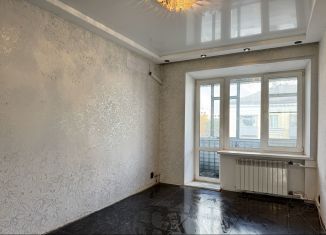 Продается 2-ком. квартира, 41 м2, Липецк, Коммунистическая улица, 16