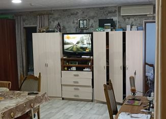 Продаю двухкомнатную квартиру, 57 м2, Геленджик, улица Грибоедова, 23