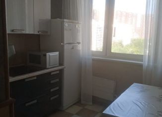 Продажа 2-комнатной квартиры, 50.5 м2, Москва, улица Маршала Полубоярова, 10