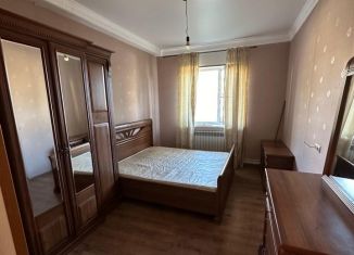 Продается 2-ком. квартира, 60 м2, Каспийск, улица Кирова, 62Б