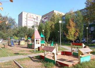 3-ком. квартира на продажу, 53 м2, Бузулук, 4-й микрорайон, 43А