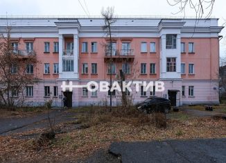 Продаю комнату, 31 м2, Новосибирск, улица Ползунова, метро Золотая Нива