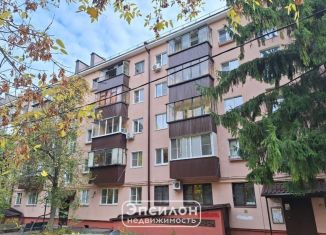 Продажа двухкомнатной квартиры, 43.8 м2, Курск, улица Льва Толстого, 10