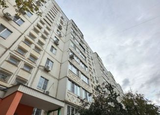 Продам 1-ком. квартиру, 43.7 м2, Астрахань, улица Куликова, 42к3