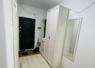 Двухкомнатная квартира в аренду, 60 м2, Крым, Киевская улица, 177Б