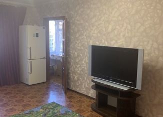 Аренда 3-комнатной квартиры, 70 м2, Евпатория, улица Некрасова, 86