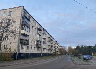 Продам двухкомнатную квартиру, 44.2 м2, Сясьстрой, улица Петра Лаврова, 4