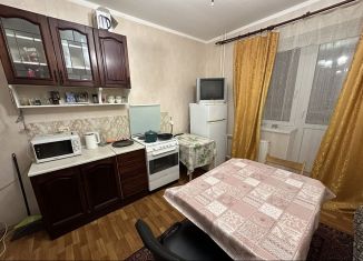 Сдача в аренду 2-ком. квартиры, 60 м2, Ленинградская область, Восточная улица, 18