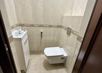 Аренда 3-комнатной квартиры, 130 м2, Махачкала, улица Манташева, 70