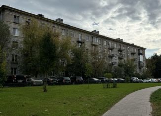 Сдам в аренду 2-комнатную квартиру, 47.6 м2, Санкт-Петербург, Синявинская улица, 16, метро Новочеркасская