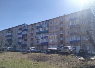 Продается трехкомнатная квартира, 59.6 м2, Сарапул, улица Калинина, 22