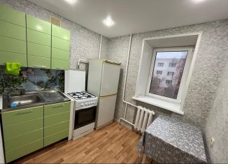 Сдаю 1-ком. квартиру, 34 м2, Туймазы, улица Комарова