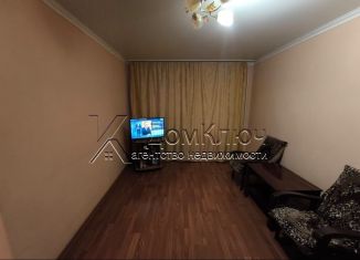 Продается 1-комнатная квартира, 30 м2, Кумертау, улица Дзержинского, 3