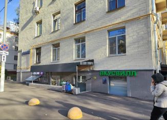 Продаю торговую площадь, 133.4 м2, Москва, Сосновая аллея, 2