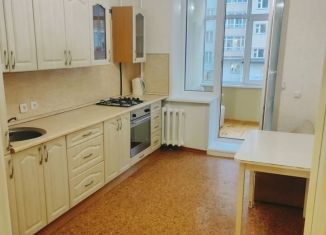 Аренда 2-комнатной квартиры, 65 м2, Пермь, улица Ленина, 10, Ленинский район