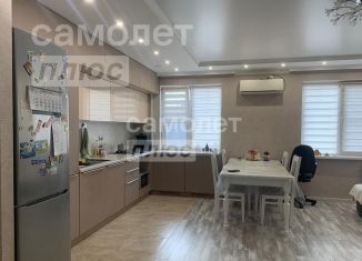 Продам четырехкомнатную квартиру, 110 м2, Ставропольский край, улица Льва Толстого, 45