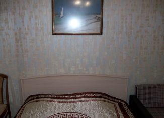 Сдается в аренду 1-ком. квартира, 35 м2, Сочи, улица Роз, 14