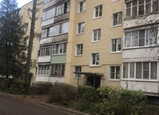 Продам трехкомнатную квартиру, 51 м2, поселок Никольское, улица Мира, 3