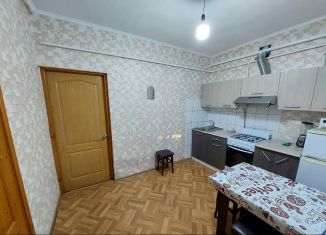 Продам двухкомнатную квартиру, 46 м2, поселок городского типа Ильский, Казачья улица, 10