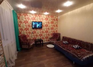 Сдача в аренду 2-комнатной квартиры, 39 м2, Азнакаево, улица Нефтяников, 36