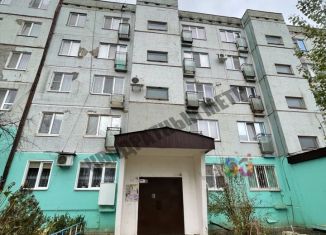 Продам 2-комнатную квартиру, 48.2 м2, Элиста, 8-й микрорайон, 52, 8-й микрорайон