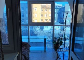 Сдам в аренду двухкомнатную квартиру, 60 м2, Ставрополь, улица Мира, 282, микрорайон № 2