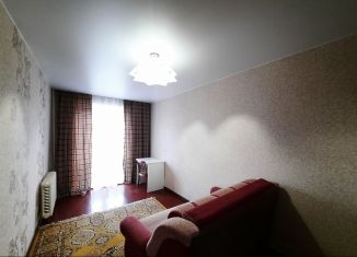 3-комнатная квартира в аренду, 60 м2, Омск, улица 22 Апреля, 51