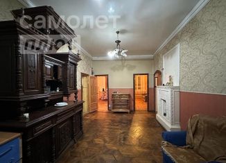 Продается пятикомнатная квартира, 106 м2, Астрахань, улица Чехова, 14, Ленинский район