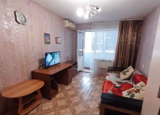 Сдаю в аренду однокомнатную квартиру, 31 м2, Белореченск, улица Луначарского, 147