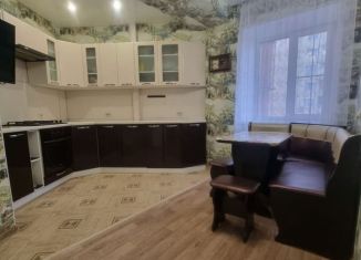 Продается 2-комнатная квартира, 68 м2, Железногорск, улица Ленина, 69к2