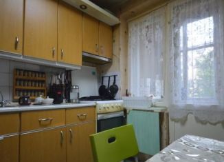 Продается 3-комнатная квартира, 57.3 м2, Крым, улица 60 лет ВЛКСМ, 16