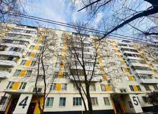 Продается четырехкомнатная квартира, 63.5 м2, Москва, Петрозаводская улица, 3к1, метро Беломорская